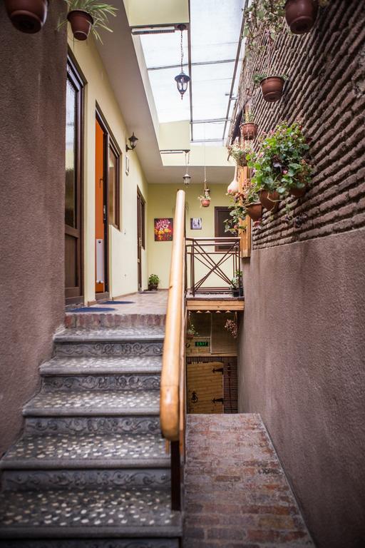 Hotel Old Cellar Tbilisi Buitenkant foto