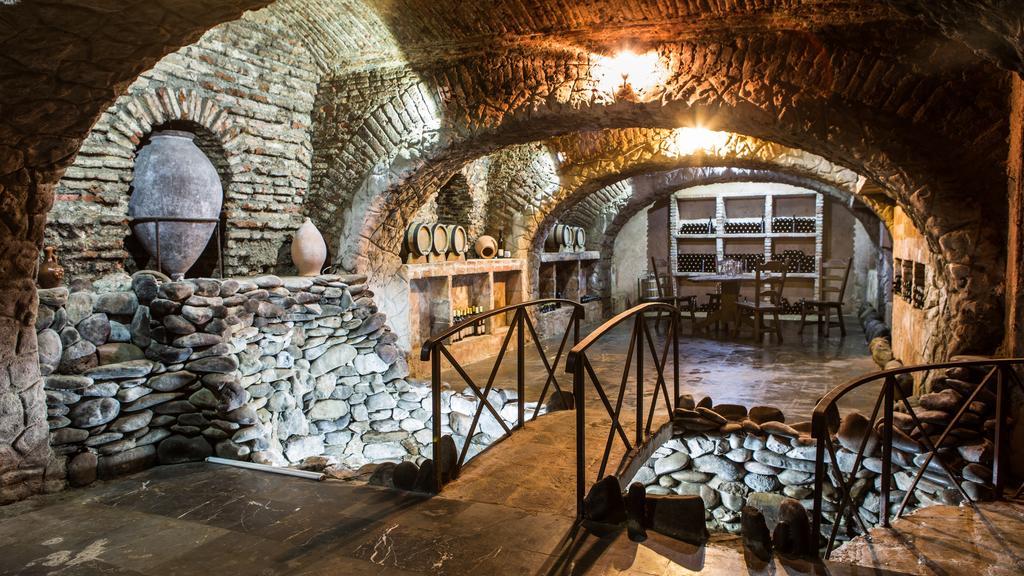 Hotel Old Cellar Tbilisi Buitenkant foto