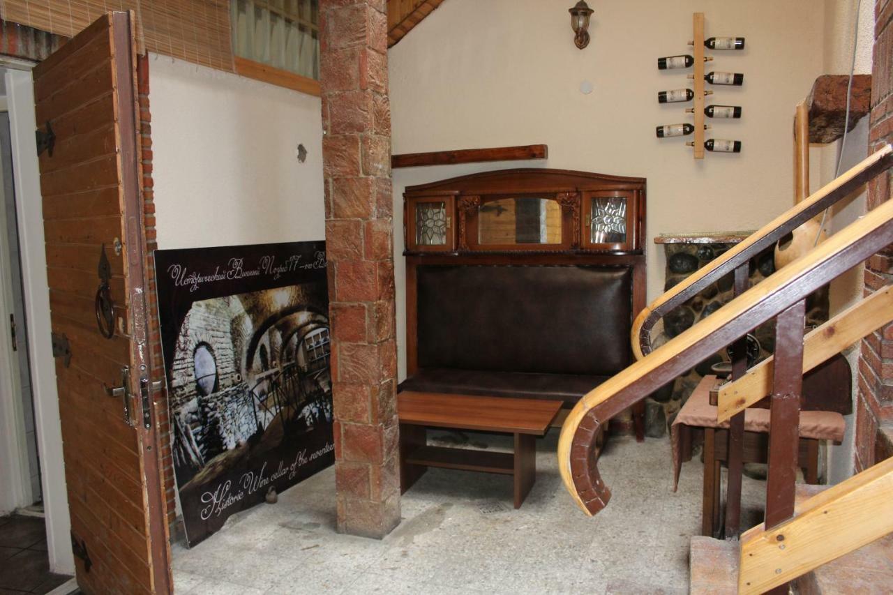 Hotel Old Cellar Tbilisi Buitenkant foto